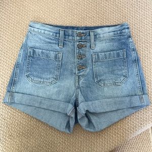 High Waisted Levi Jean Shorts